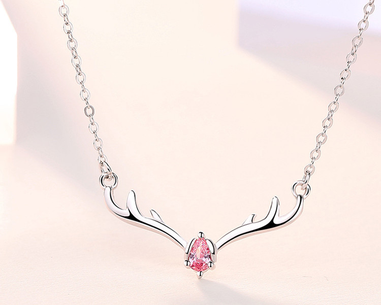Korean version of Little Deer Horn Necklace, temperament, trendy students, versatile personality, one deer with you, wholesale of deer collarbone chain-3