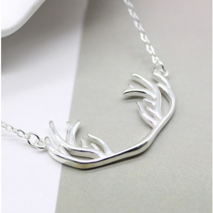 Deer Horn Pendant Necklace Instagram South Korea Silver Plated Sweet Deer Horn Forest Style Elegance Collar Chain Jewelry Wholesale Source-1