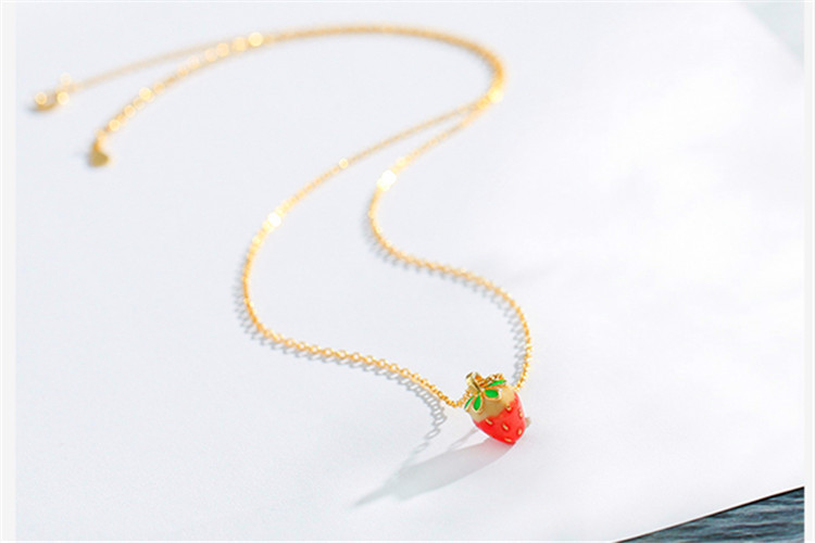Small Strawberry Necklace INS Women\'s Korean Version Personalized Girl Heart Network Red Student Forest Fresh Collar Chain Wholesale Source-1