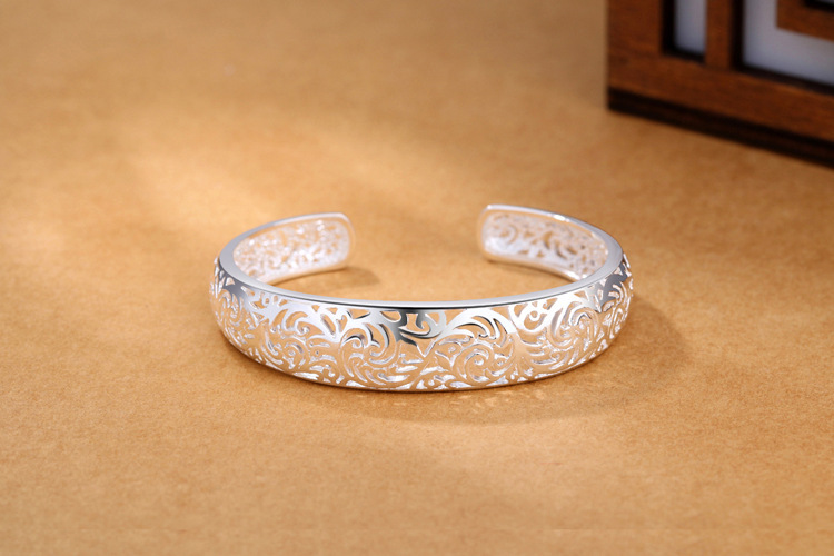 Pattern bracelet INS ethnic style forest temperament silver plated hollow flower opening bracelet gift e-commerce source-1