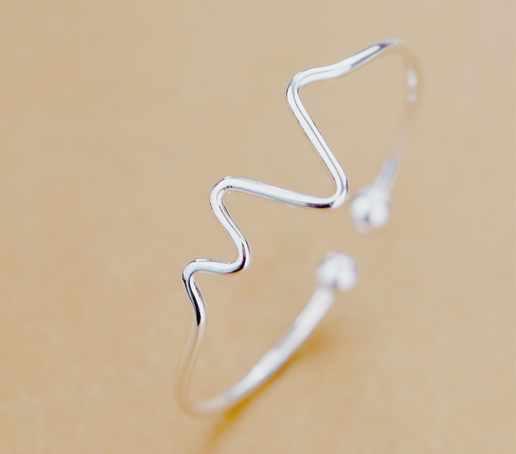 Lightning Heartbeat Smooth Surface Bracelet with Japanese and Korean Simplicity and Temperament Plated S925 Silver Creative ECG Bracelet Source Wholesale-1 Lightning Heartbeat Smooth Surface Bracelet with Japanese and Korean Simplicity and Temperament Plated S925 Silver Creative ECG Bracelet Source Wholesale-1