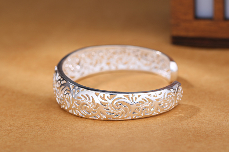 Pattern bracelet INS ethnic style forest temperament silver plated hollow flower opening bracelet gift e-commerce source-1
