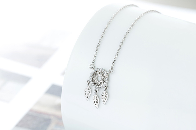 Leaf pendant necklace, Korean version, student personality, forest style, fresh and creative, dream catcher, collarbone chain, wholesale-1