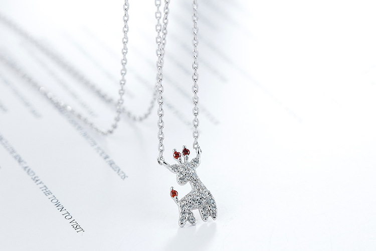 Forest style cute deer necklace, fashionable and personalized zircon inlaid animal pendant, collarbone chain, cross-border e-commerce source-2
