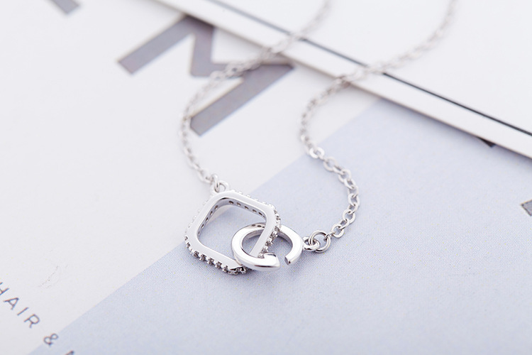 Internet celebrity G square circular necklace Korean version simple forest style collarbone chain personality temperament small fresh pendant-1