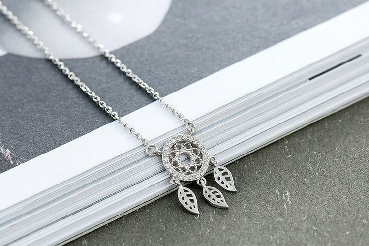 Leaf pendant necklace, Korean version, student personality, forest style, fresh and creative, dream catcher, collarbone chain, wholesale-1