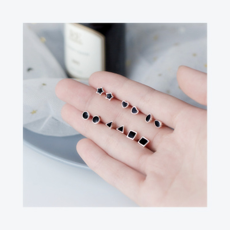 Mini geometric earrings, simple Korean version, sweet black dropper glue, pentagram triangle, heart-shaped circular earrings-1