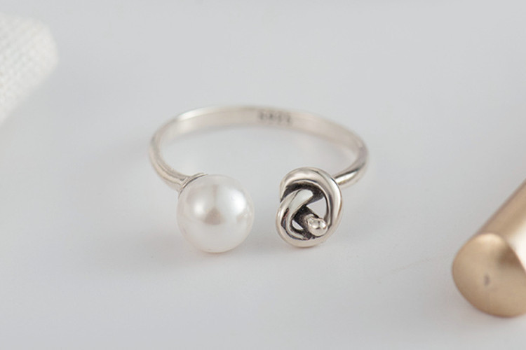 Knot ring with Japanese and Korean personality, cold style design, asymmetric single knot pearl opening ring, e-commerce source-2