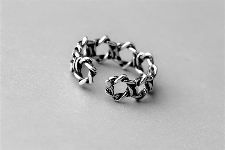 Japanese and Korean trendsetters, students, personalized silver plated vintage woven five pointed star rings, creative open ring wholesale source-1