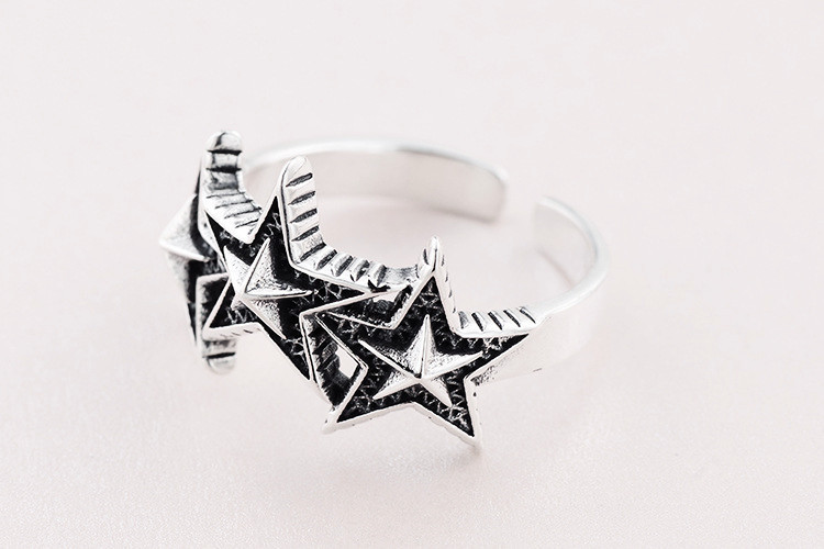 Retro Star Ring with a Silver Plated Forest Style Design at the East Gate of Han Dynasty. Wholesale Supply of Used Five pointed Star Rings-3