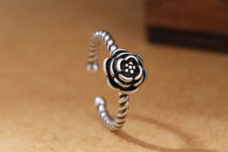 Retro Black Rose Ring, Japanese and Korean Creative Ins Style Silver Plated Flower Open Mouth Food Ring, Wholesale of Foreign Trade Sources-2