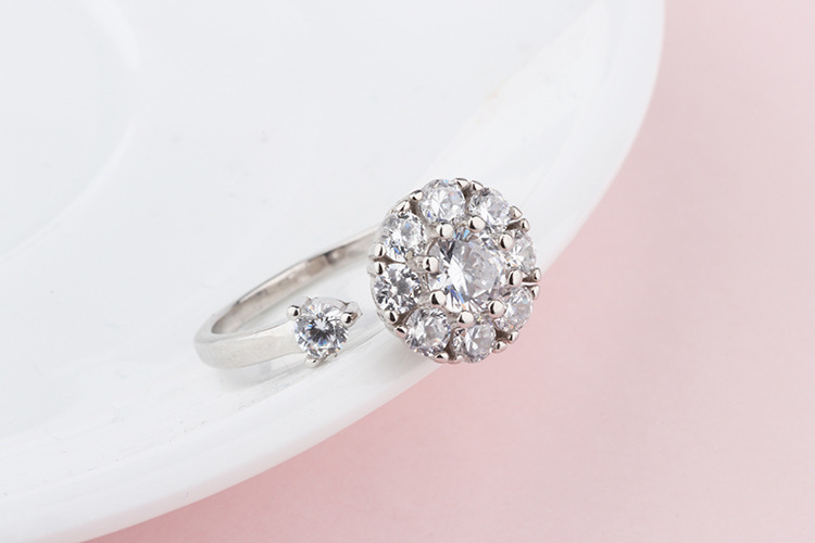 Advanced rotating ring ins, European and American style internet celebrity creative zircon inlaid rotating open ring wholesale source-1