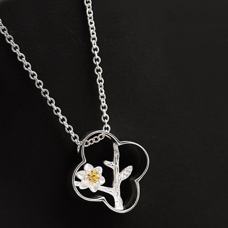 Plum blossom hollowed out necklace with Japanese and Korean personality, versatile, forest style, ladies\' temperament, silver plated floral collarbone chain, foreign trade source-1