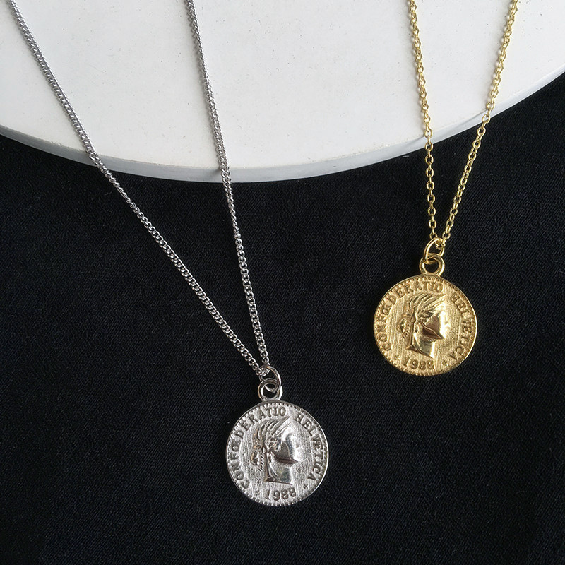 Creative portrait necklace, European and American Instagram personality, hip-hop, bouncing, coin pendant, collarbone chain, wholesale source-1